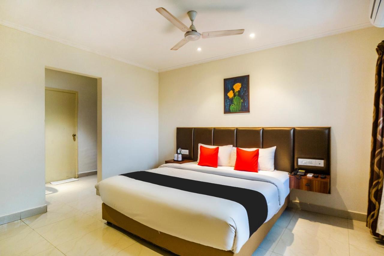 Capital O 66763 Blossoms Serviced Apartments Chennai Exterior photo
