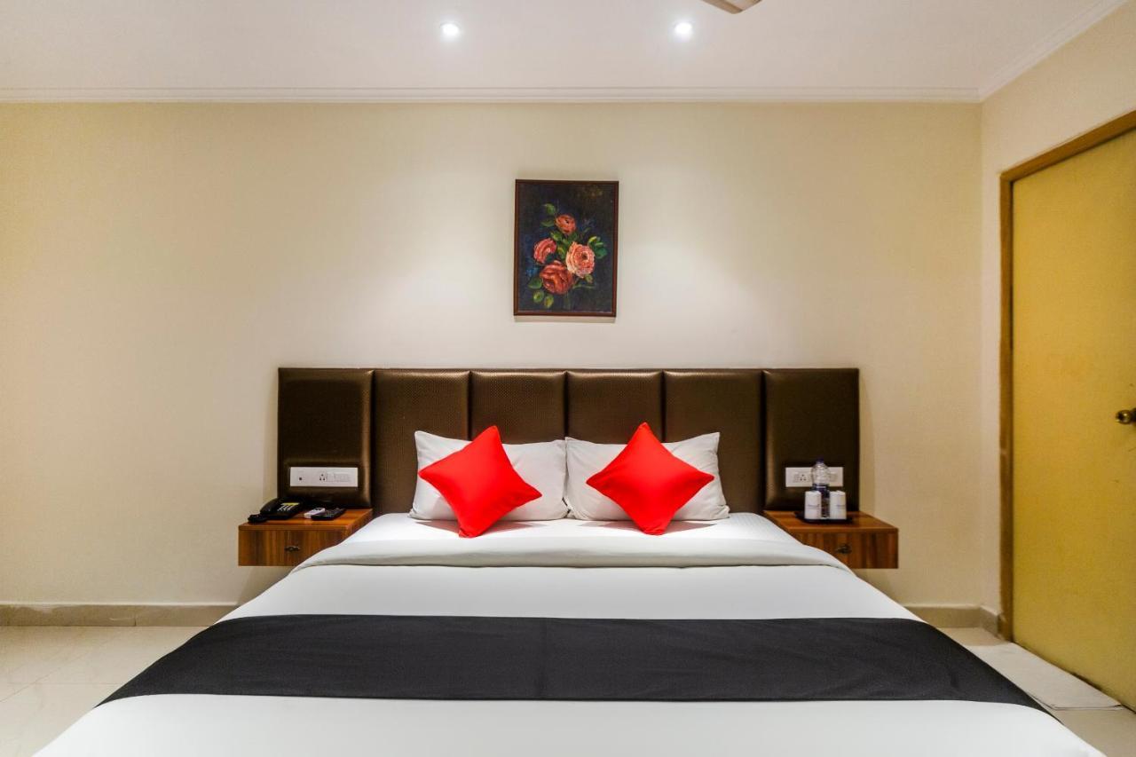 Capital O 66763 Blossoms Serviced Apartments Chennai Exterior photo