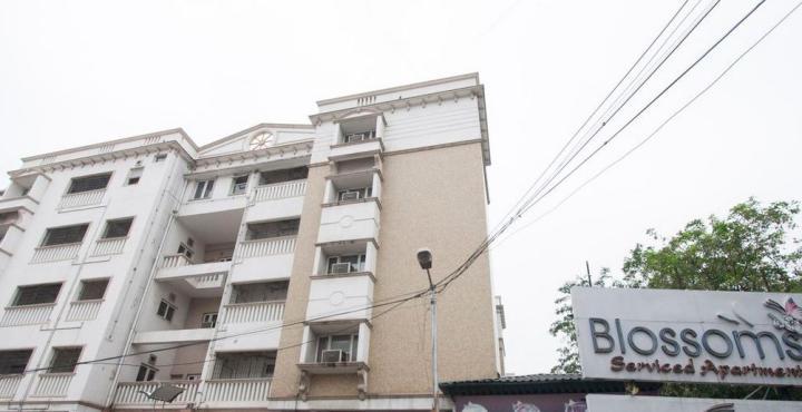 Capital O 66763 Blossoms Serviced Apartments Chennai Exterior photo